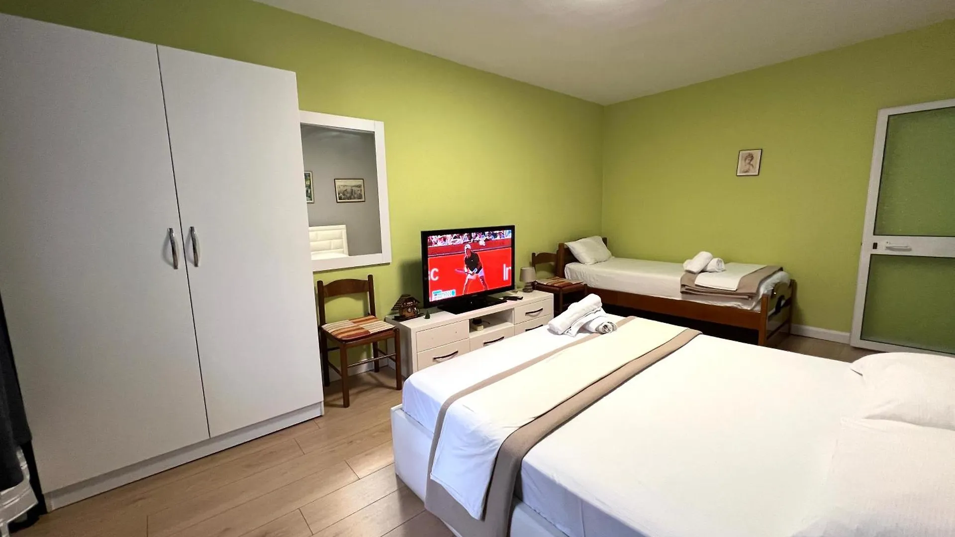 Appartamento Downtown Retreat 